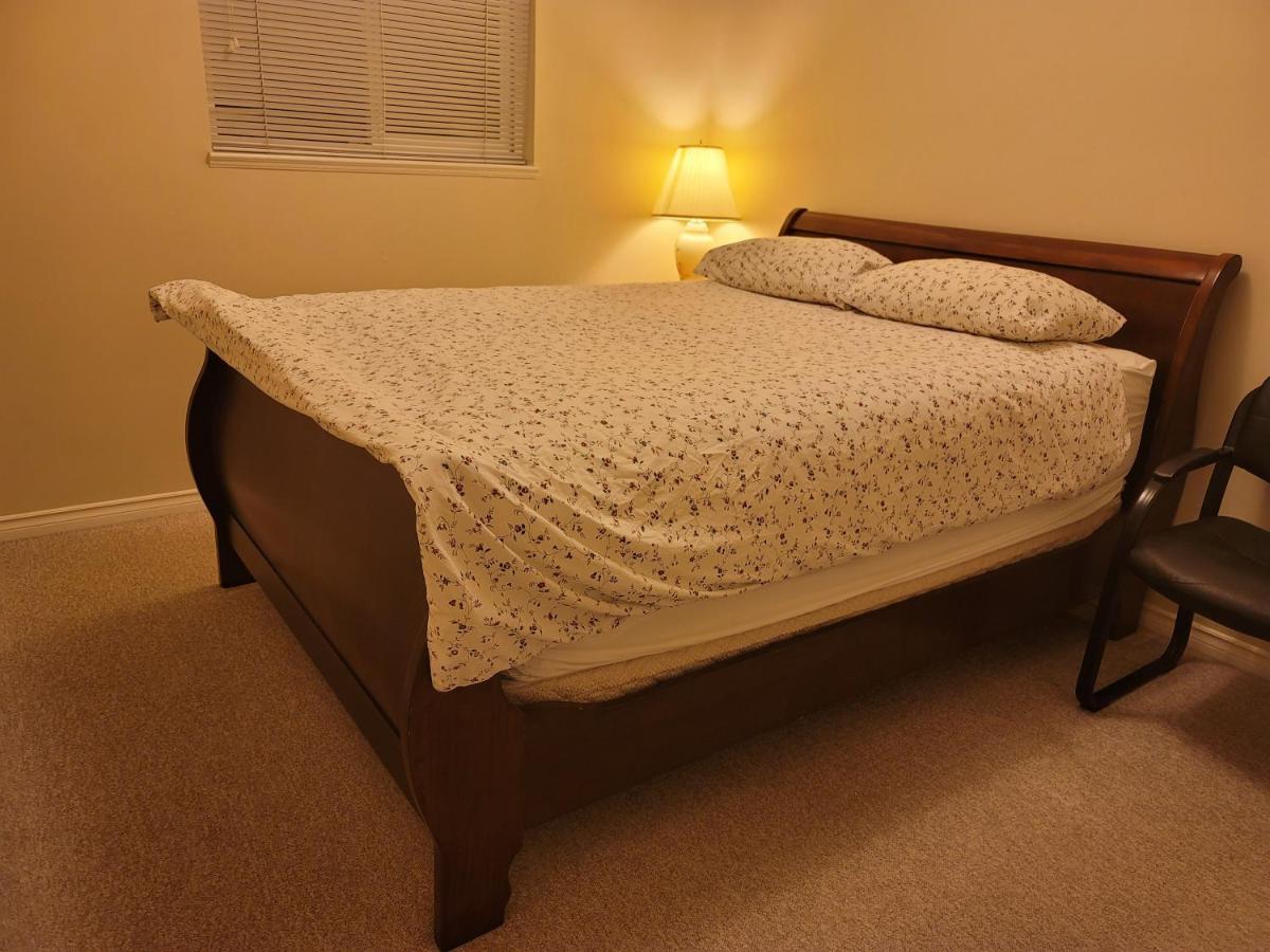 Decent Location Home 素里 外观 照片
